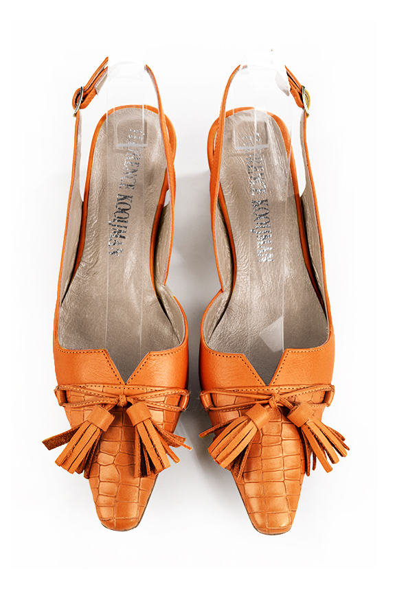 Apricot orange women's open back shoes, with a knot. Tapered toe. Low kitten heels. Top view - Florence KOOIJMAN